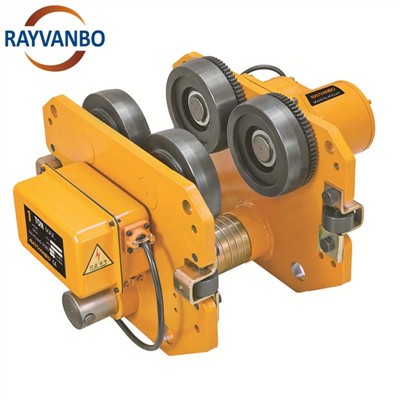 Can a motorised hoist trolley be used in a wet environment?